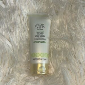 NEW Mary Kay Revitalizing Shea Scrub White Tea & Citrus